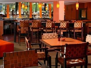 hotel aka washington circle