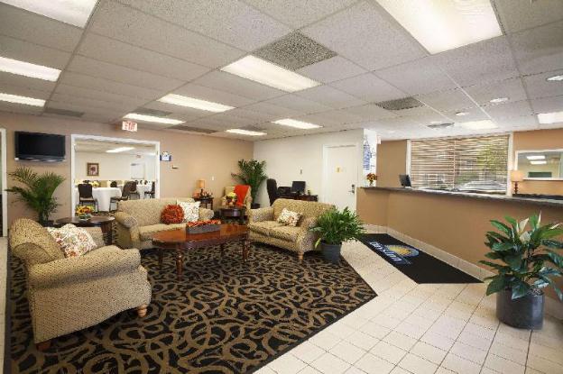 days inn by wyndham westend alexandria va washington dc area