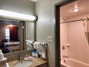 days inn by wyndham westend alexandria va washington dc area
