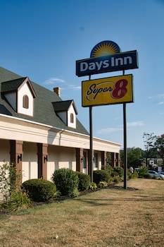days inn by wyndham westend alexandria va washington dc area