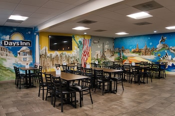 days inn by wyndham westend alexandria va washington dc area