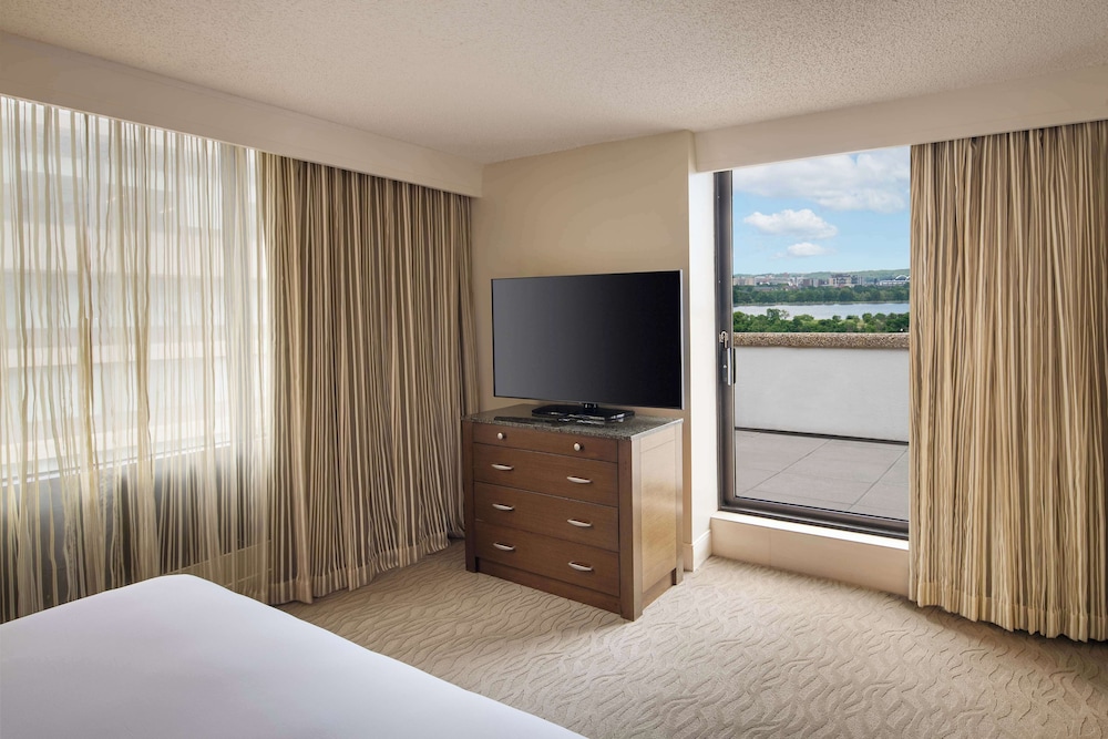 doubletree by hilton washington dc crystal city