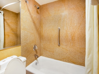 quality inn jfk airport rockaway blvd