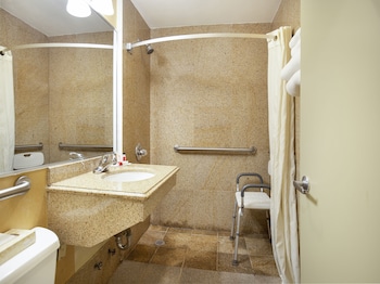 quality inn jfk airport rockaway blvd