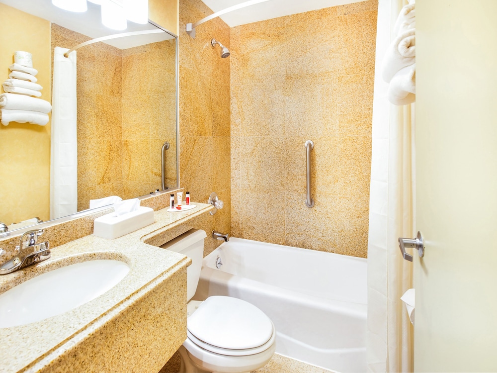 quality inn jfk airport rockaway blvd