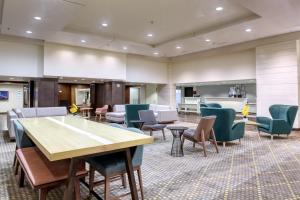 holiday inn hotel and suites atlanta airport north by ihg
