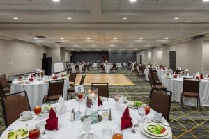 holiday inn hotel and suites atlanta airport north by ihg