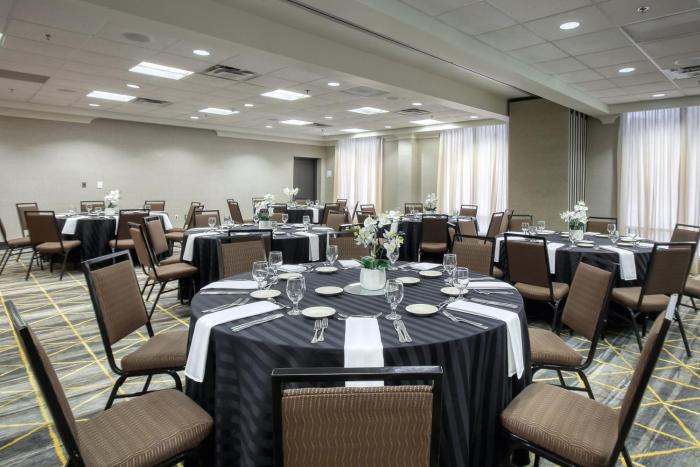 holiday inn hotel and suites atlanta airport north by ihg