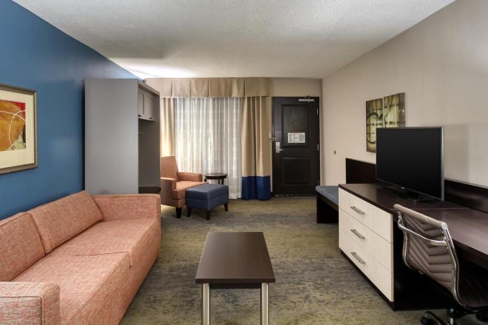 holiday inn hotel and suites atlanta airport north by ihg