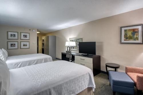 holiday inn hotel and suites atlanta airport north by ihg