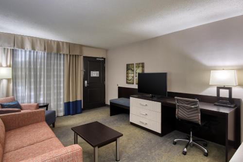 holiday inn hotel and suites atlanta airport north by ihg