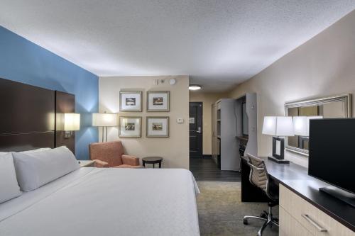 holiday inn hotel and suites atlanta airport north by ihg