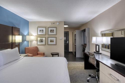 holiday inn hotel and suites atlanta airport north by ihg
