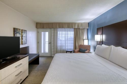 holiday inn hotel and suites atlanta airport north by ihg
