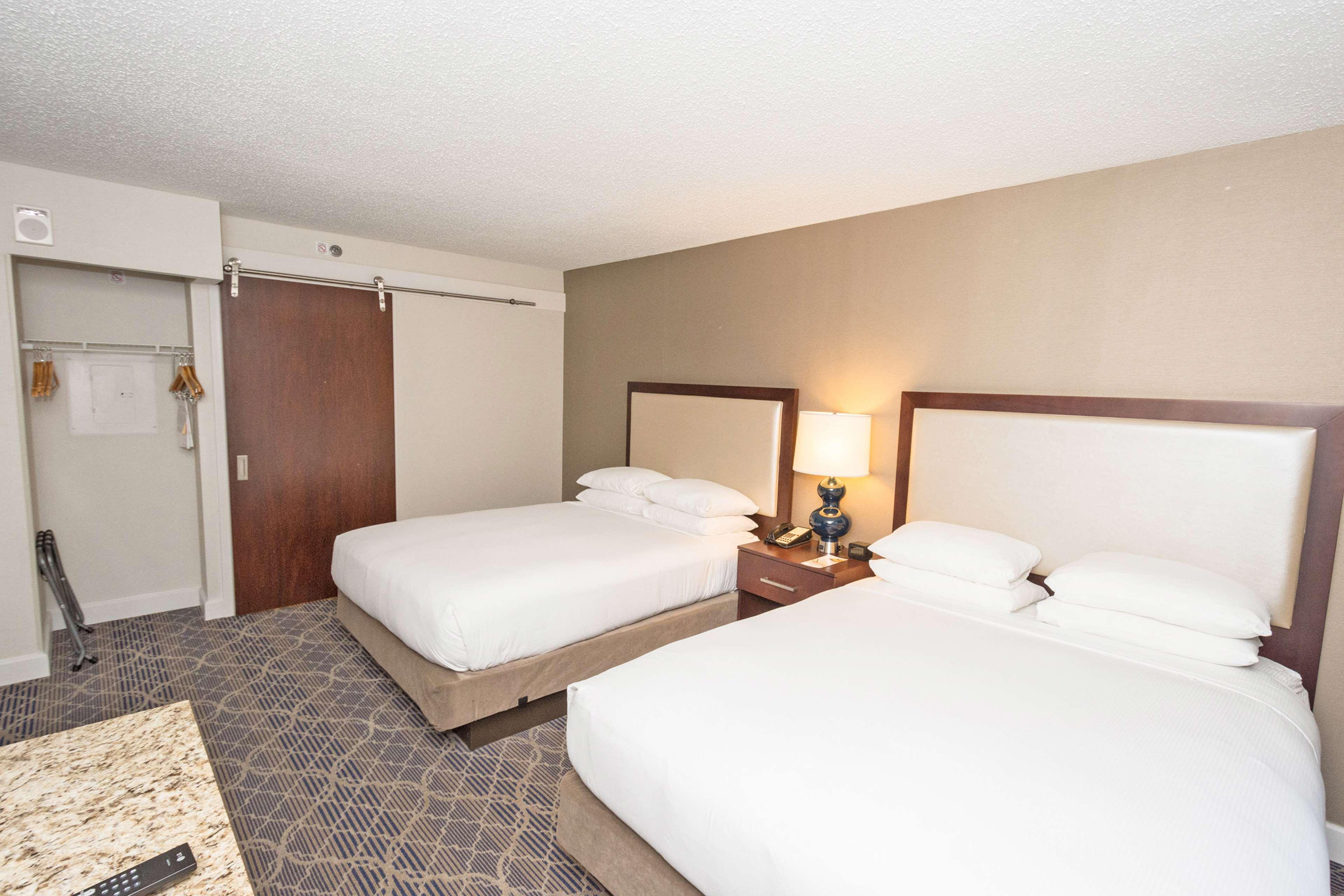 doubletree suites by hilton at the battery atlanta