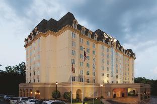 doubletree suites by hilton at the battery atlanta