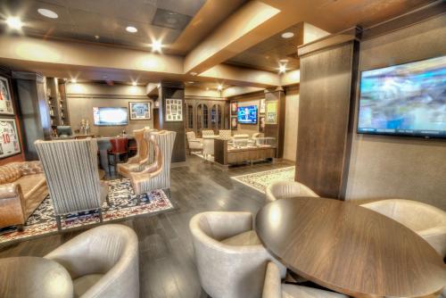 doubletree suites by hilton at the battery atlanta