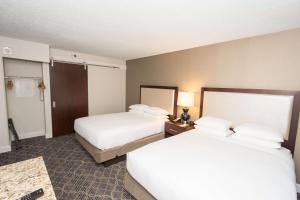 doubletree suites by hilton at the battery atlanta
