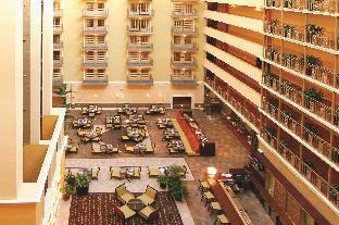 doubletree suites by hilton at the battery atlanta