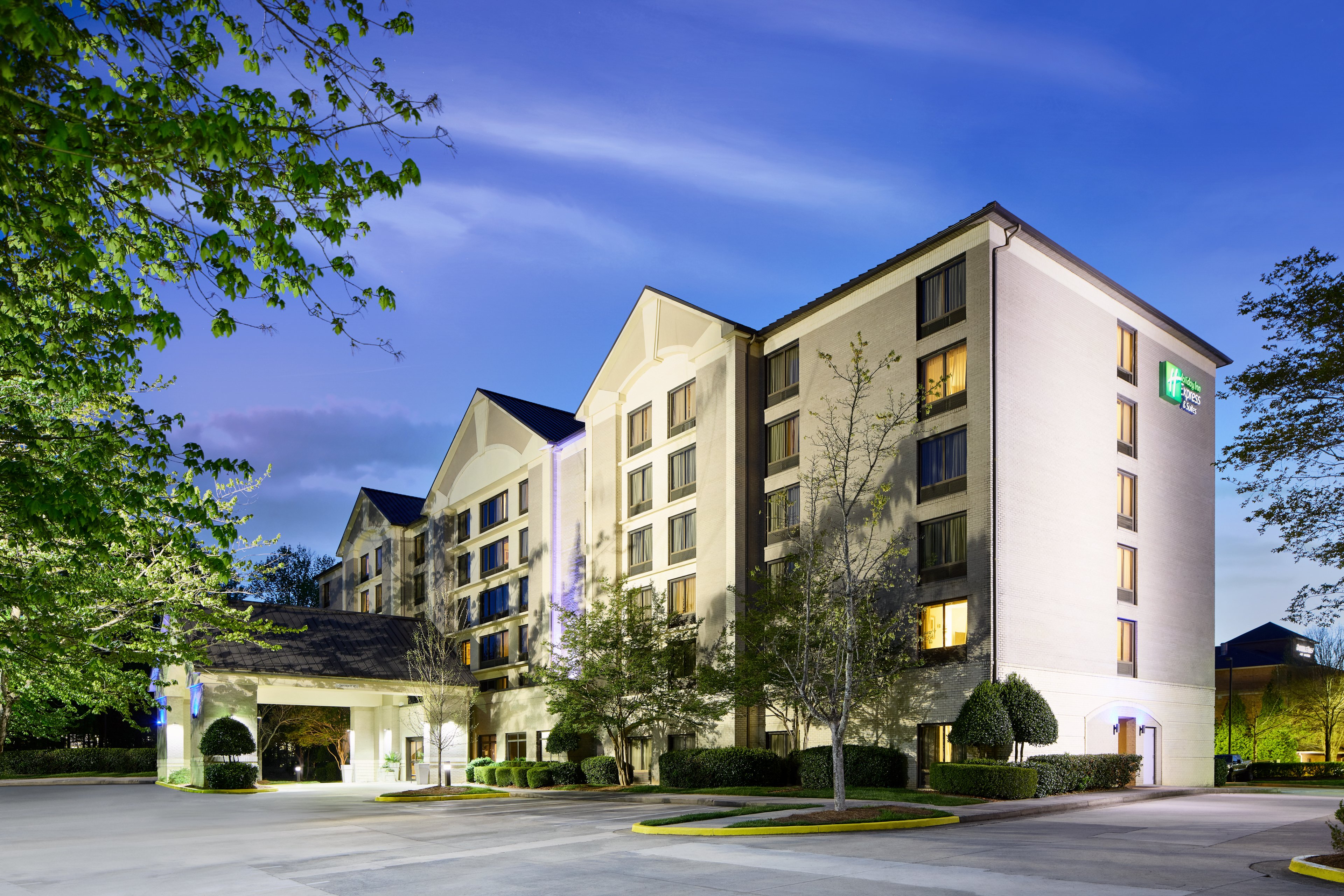 holiday inn express and suites alpharetta by ihg