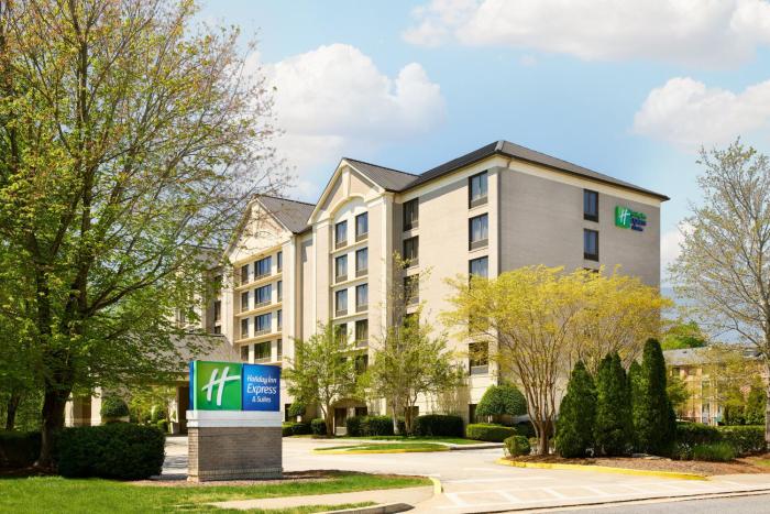 holiday inn express and suites alpharetta by ihg