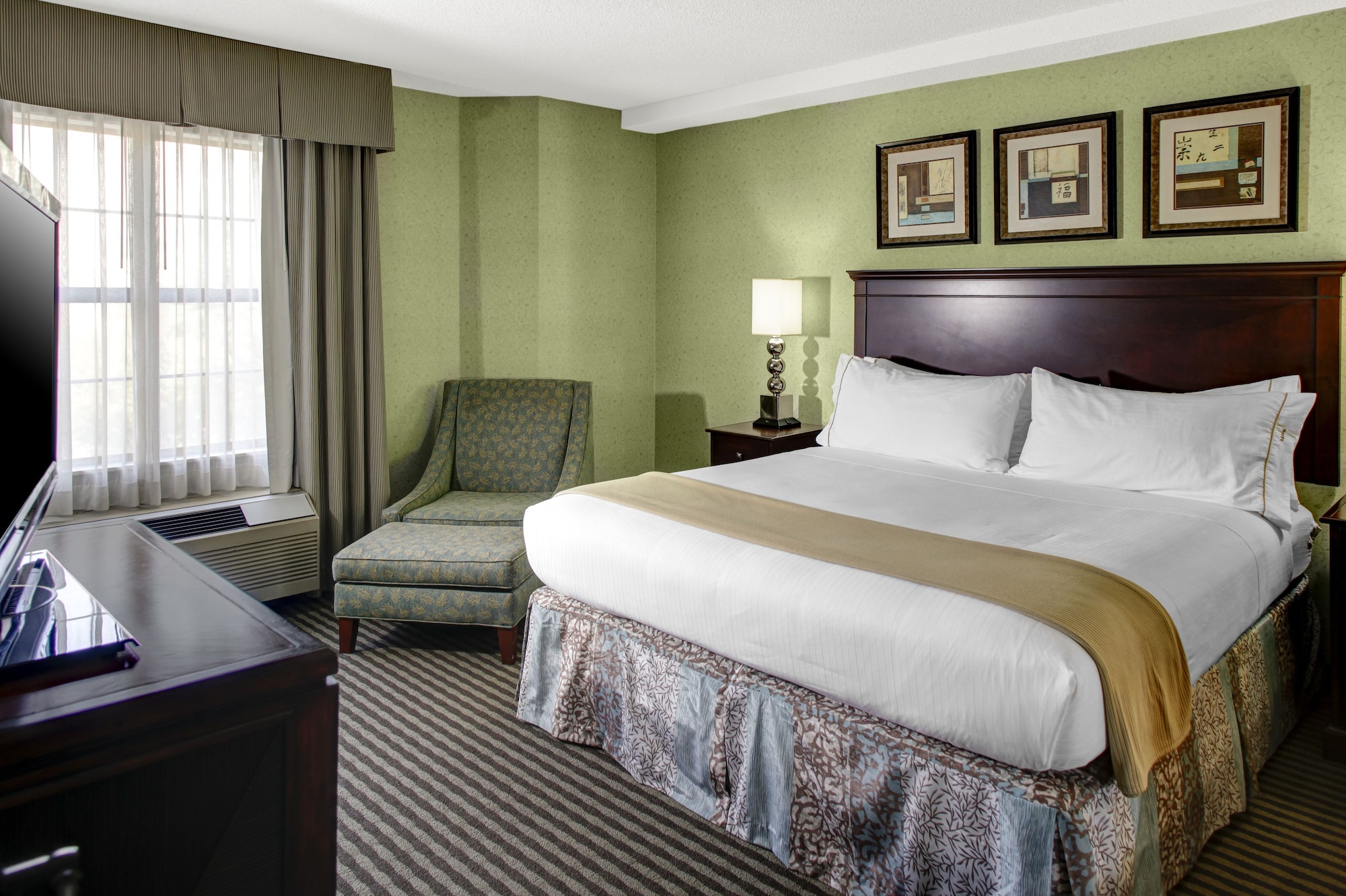 holiday inn express and suites atlanta buckhead by ihg