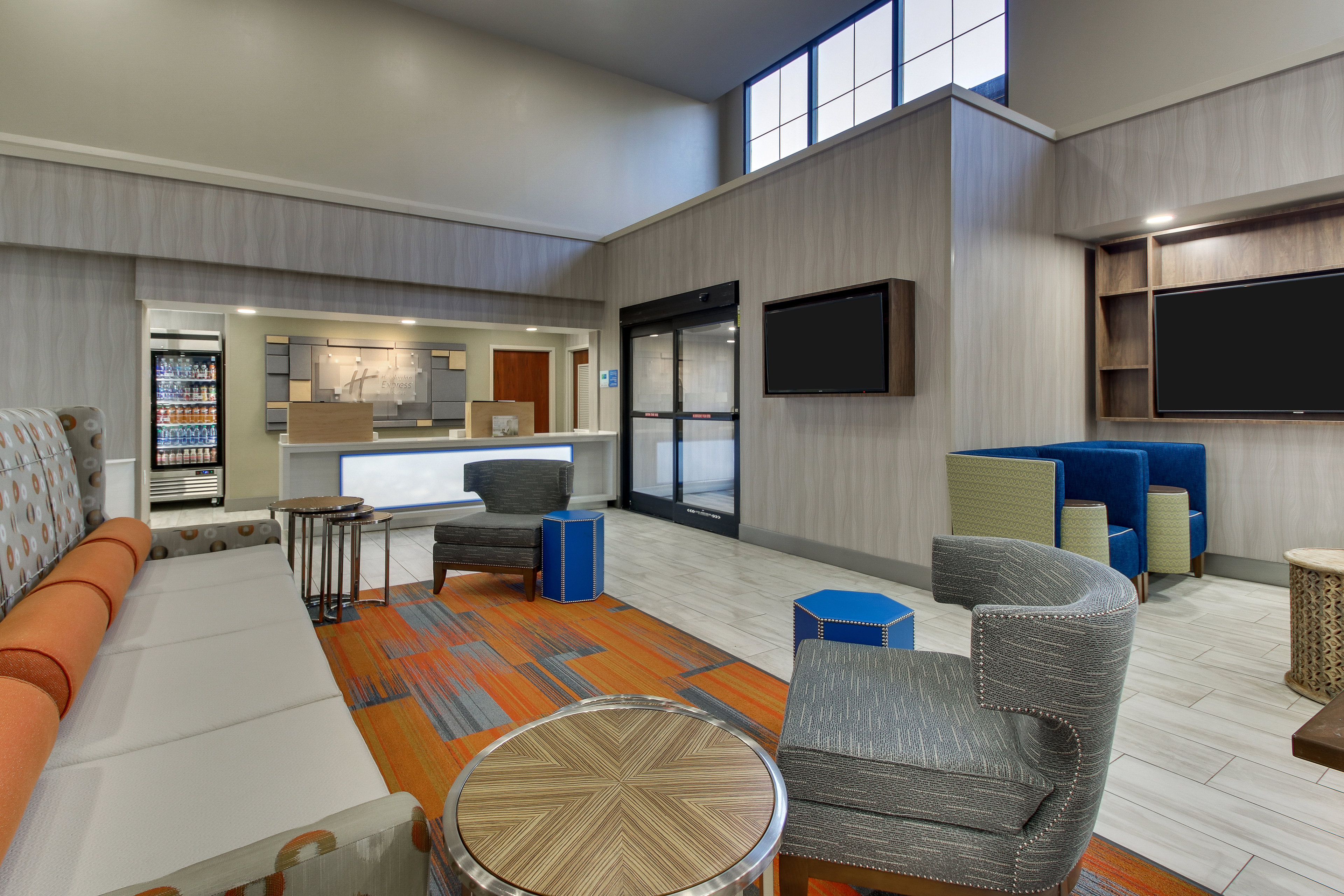 holiday inn express and suites atlanta n perimeter mall area