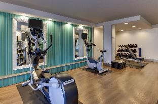 holiday inn express and suites atlanta n perimeter mall area