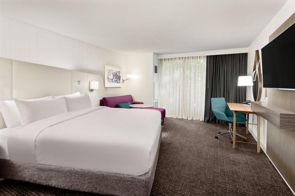 crowne plaza atlanta perimeter at ravinia by ihg