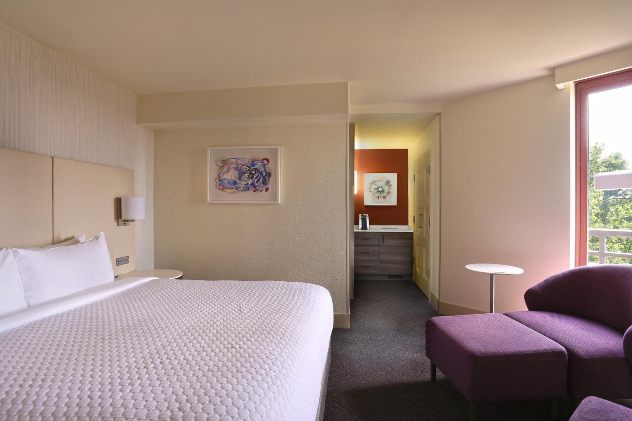 crowne plaza atlanta perimeter at ravinia by ihg