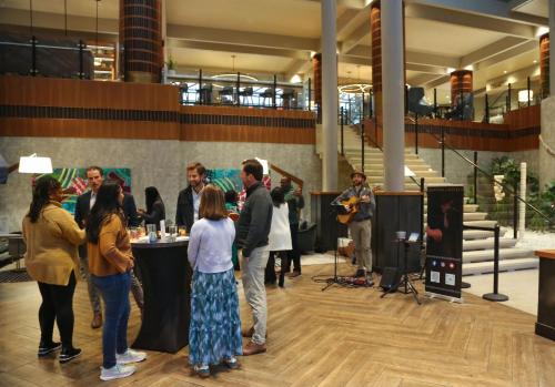 crowne plaza atlanta perimeter at ravinia by ihg