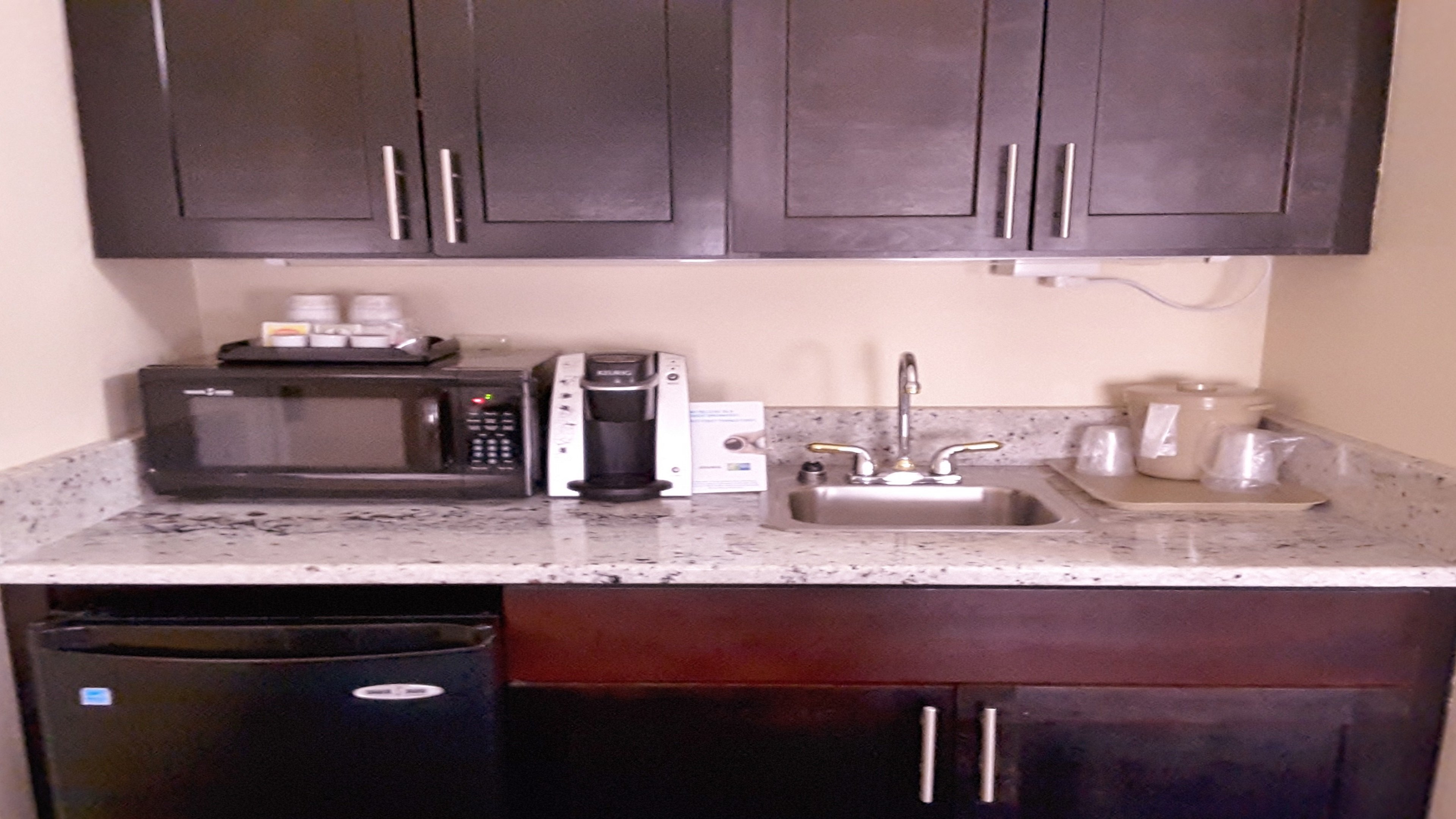 holiday inn express hotel and suites by ihg