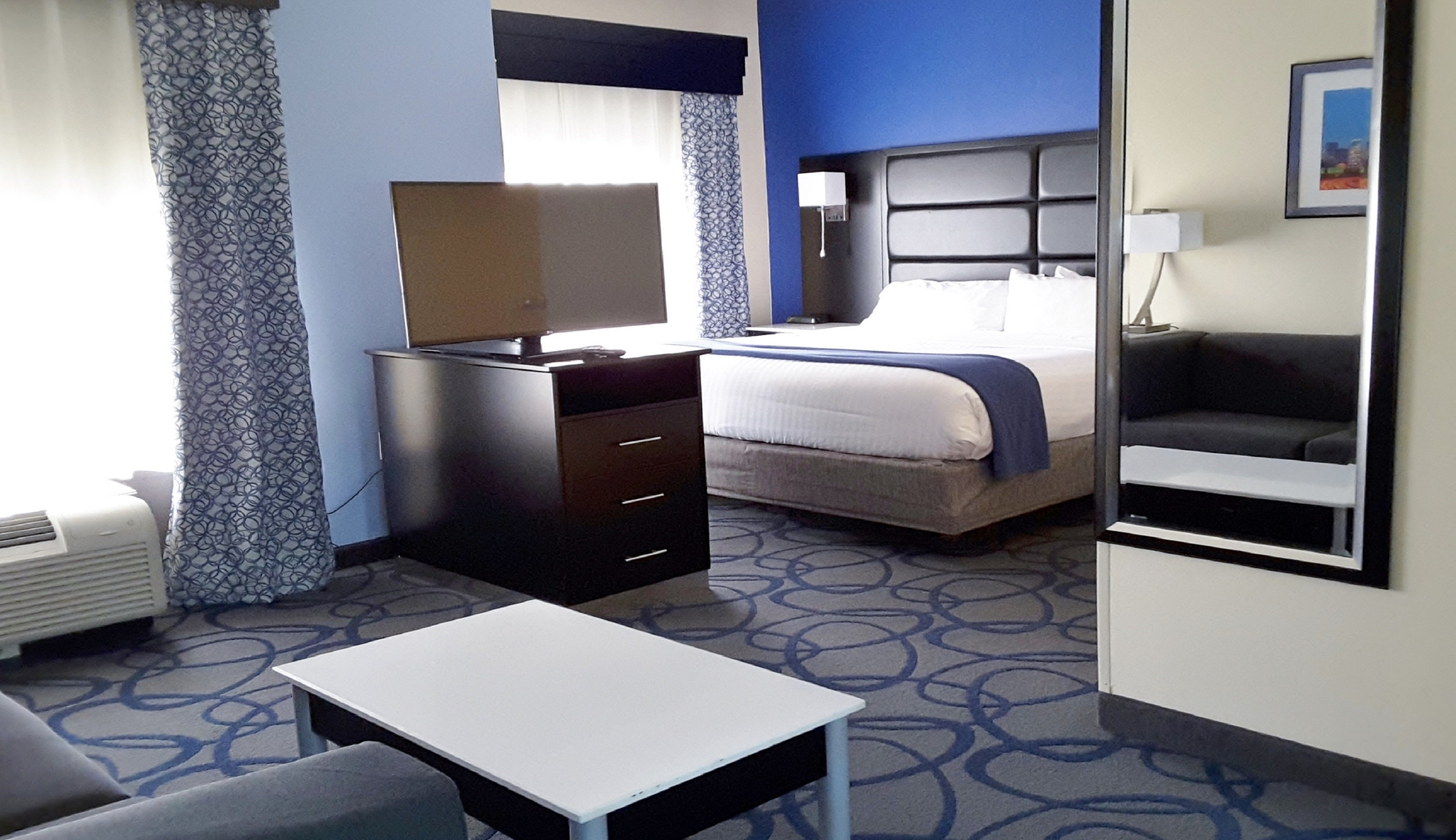 holiday inn express hotel and suites by ihg
