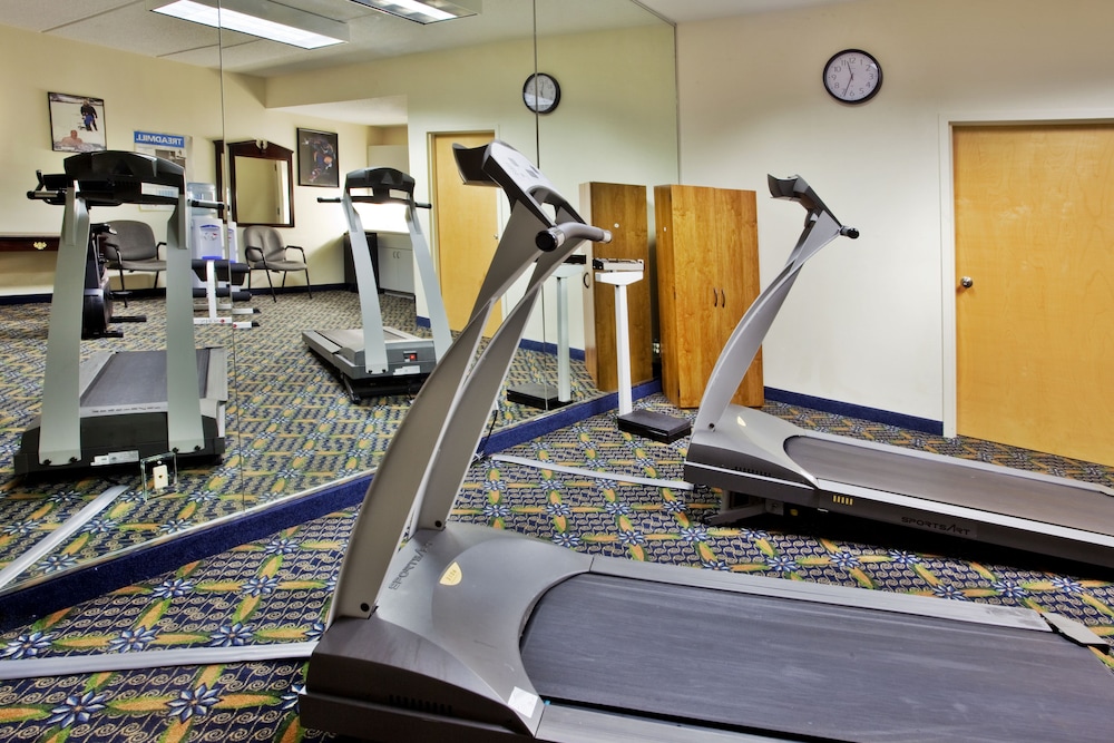 holiday inn express hotel and suites by ihg