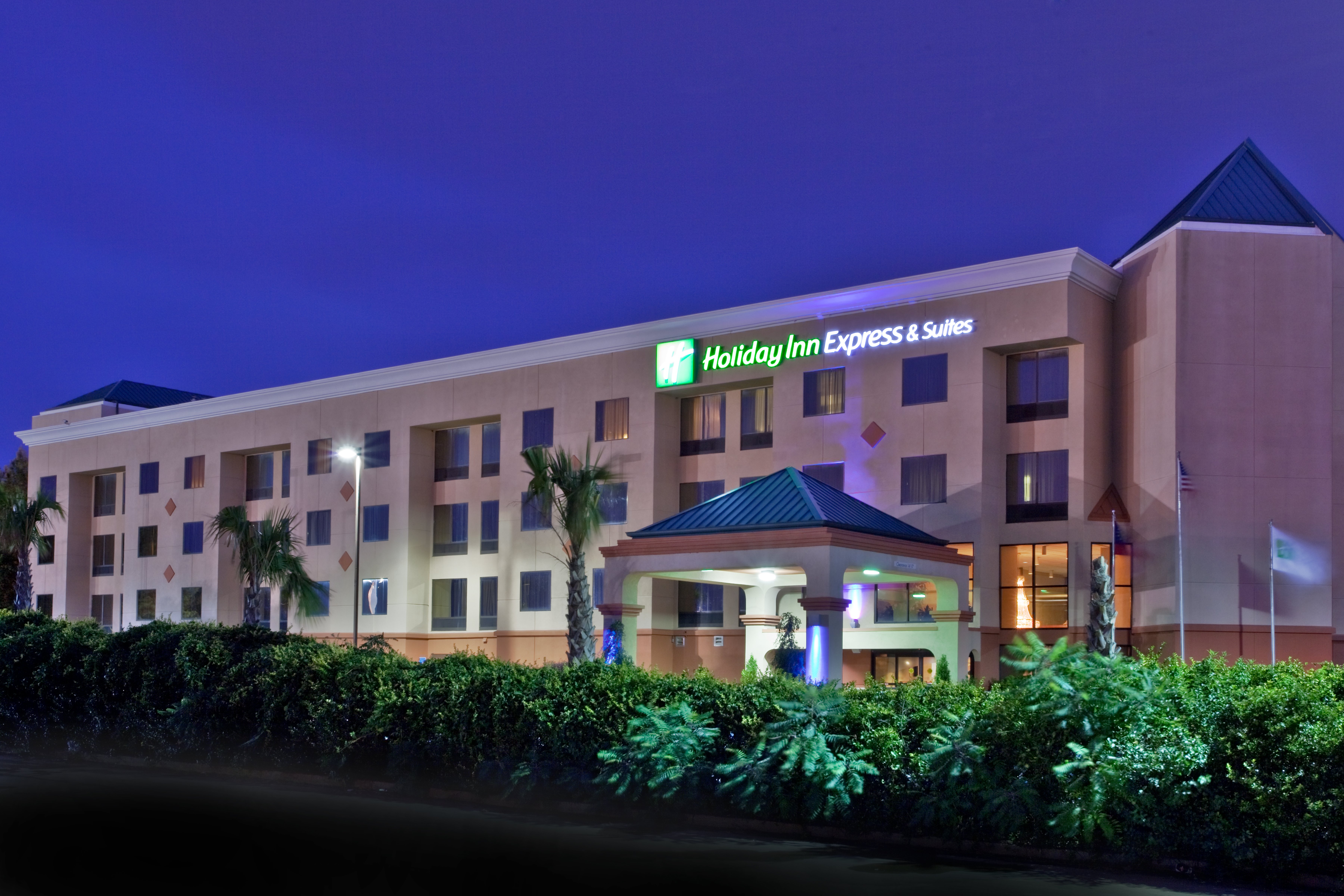 holiday inn express hotel and suites by ihg