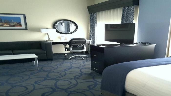 holiday inn express hotel and suites by ihg