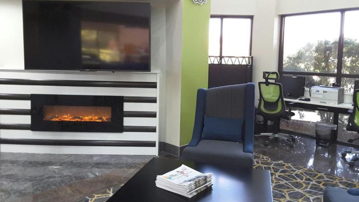 holiday inn express hotel and suites by ihg