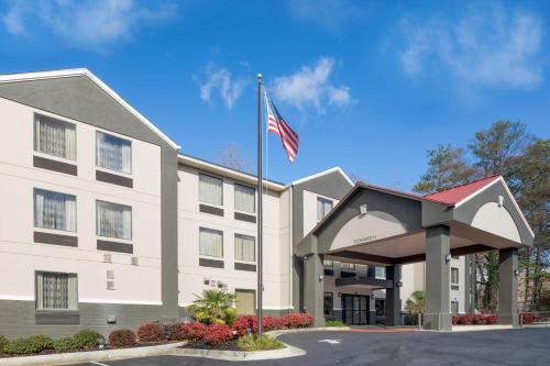 la quinta inn and suites by wyndham snellville stone mountain