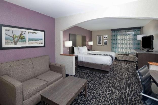 la quinta inn and suites by wyndham snellville stone mountain