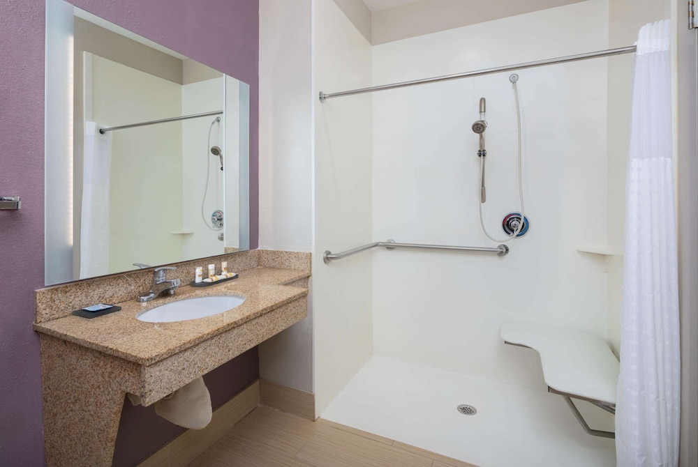 la quinta inn and suites by wyndham snellville stone mountain