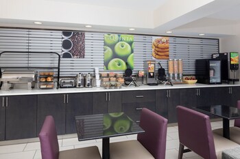 la quinta inn and suites by wyndham snellville stone mountain