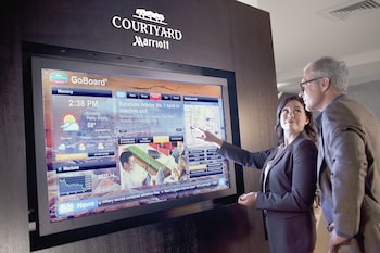 courtyard suwanee by marriott