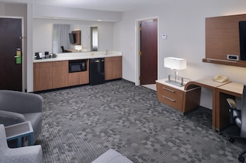 courtyard suwanee by marriott