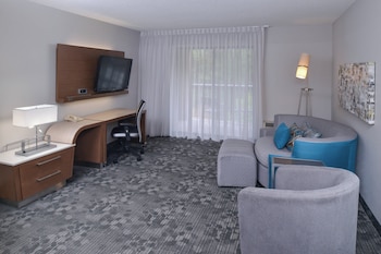courtyard suwanee by marriott