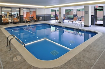 courtyard suwanee by marriott