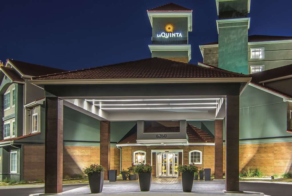 la quinta inn and suites by wyndham atlanta perimeter medical