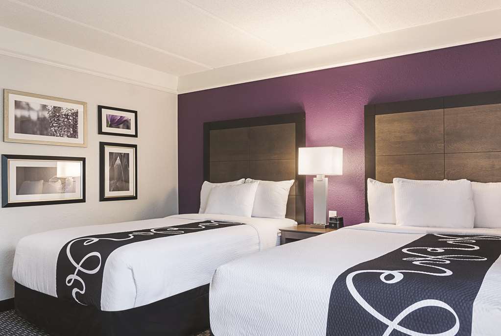 la quinta inn and suites by wyndham atlanta perimeter medical