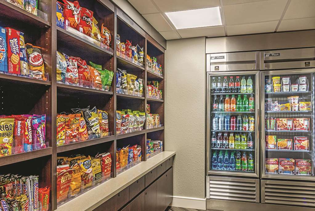 la quinta inn and suites by wyndham atlanta perimeter medical