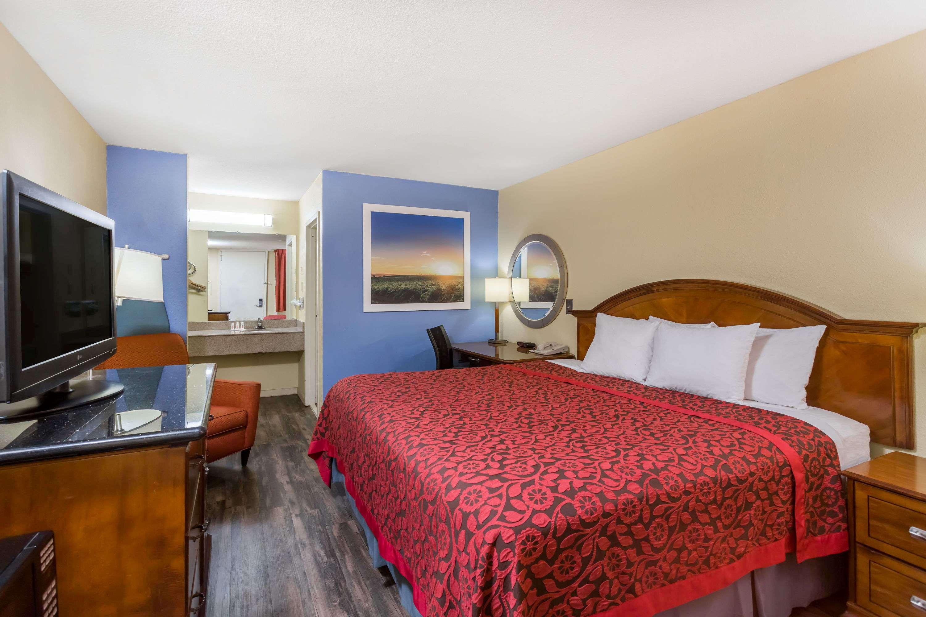Days Inn By Wyndham College Park Airport Best Road,College Park>>Atlanta,2 star