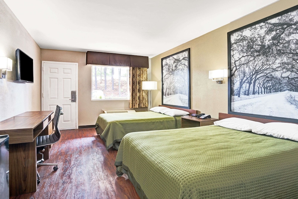 super 8 by wyndham atlanta jonesboro road